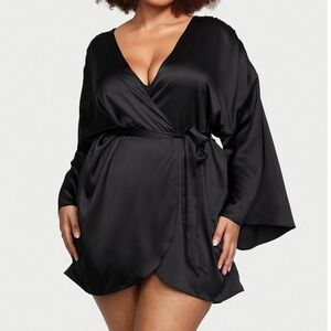 Victoria's Secret Black Satin Robe, new